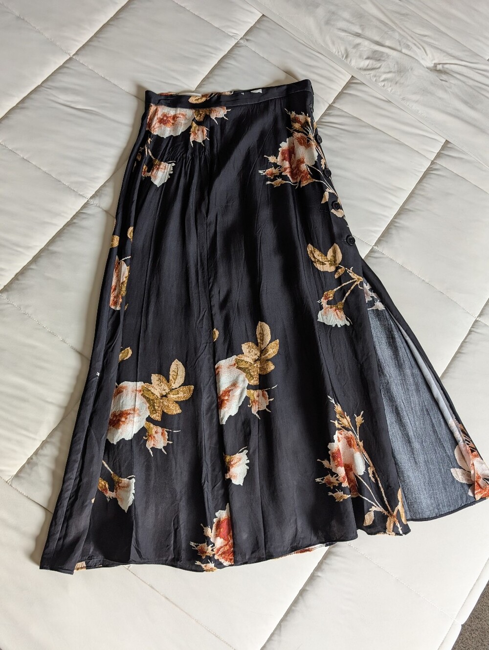 Wilfred Black Maxi Skirt with Floral Print